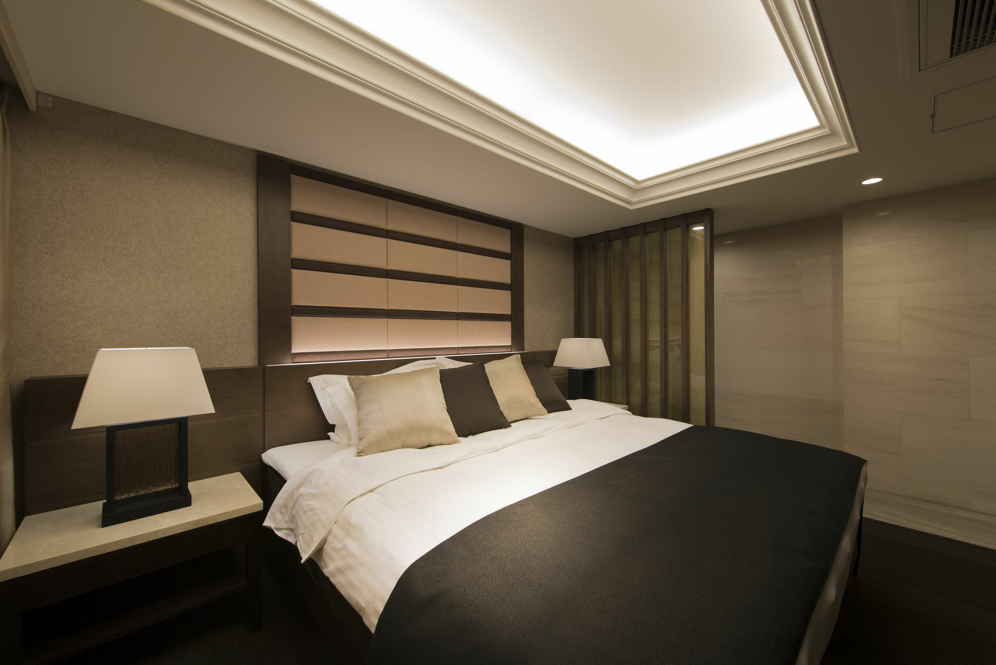 Meguroholic Hotel Tokyo Exterior photo
